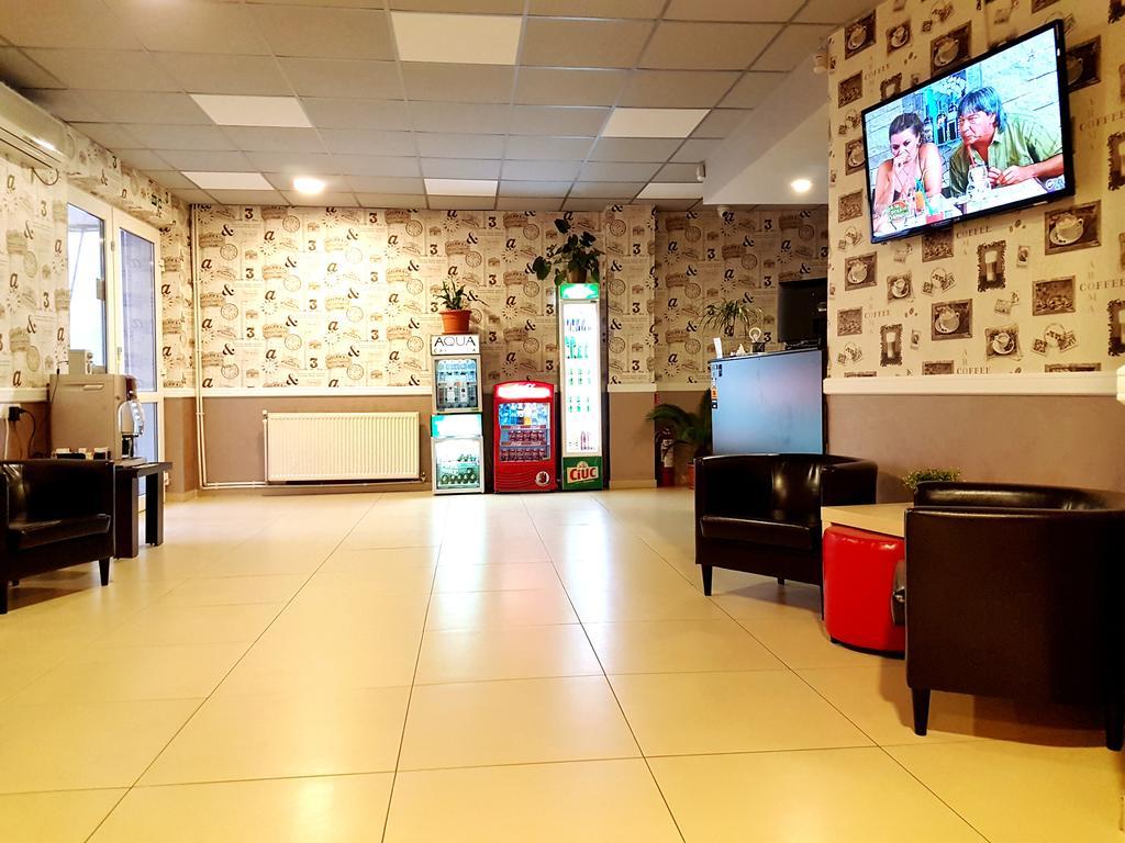 Hotel Mic Bukarest Kültér fotó